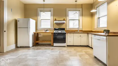 1319 N Alabama, Indianapolis - 19