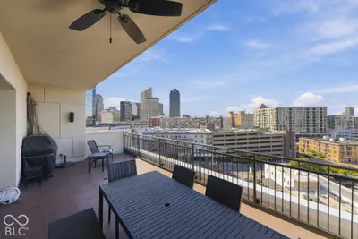 333 Massachusetts Avenue #902, Indianapolis - 40