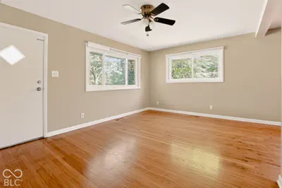 10205 College Avenue, Carmel - 12
