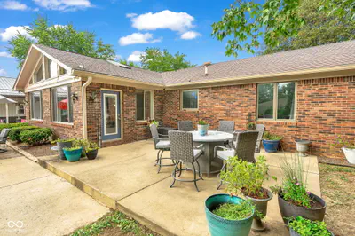 1221 Normandie Court, Avon - 39