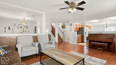 1124 E McClarnon Drive, Greenfield - 9