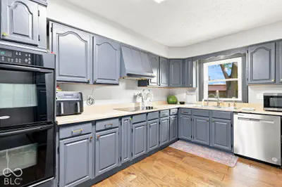 1159 Cambridge Drive, Greenwood - 17