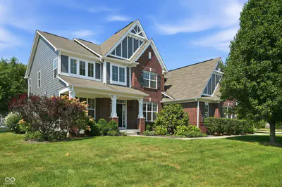 10016 Delmore Drive, Fishers