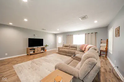 2513 W 300 S, Shelbyville - 6