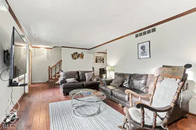 6058 Apache Drive, Indianapolis - 4