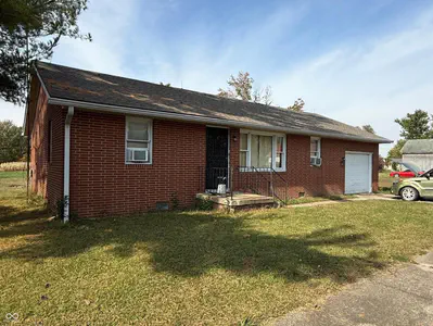 4213 Main Street, Coal City
