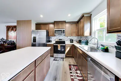 2289 Holiday Creek Drive, Whitestown - 9