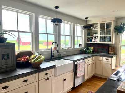 8122 Hall School Road, Monrovia - 10