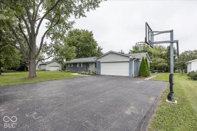 5625 950, Zionsville - 2