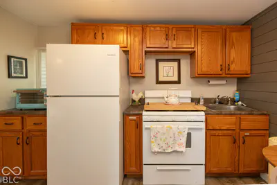 425 E College Avenue, Brownsburg - 21
