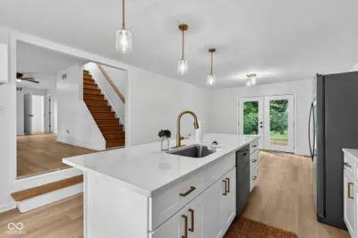 1201 N State Road 157, Bloomfield - 12