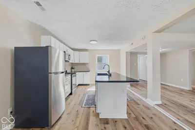 1033 E Third Street, Greenfield - 10