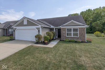 6129 Green Glade Drive, Whitestown