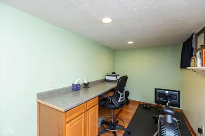 8210 Burn Court, Indianapolis - 33