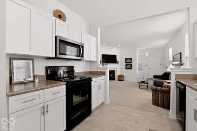 3731 White Cliff Way, Whitestown - 10