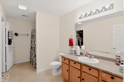 11915 Newcastle Drive, Indianapolis - 37