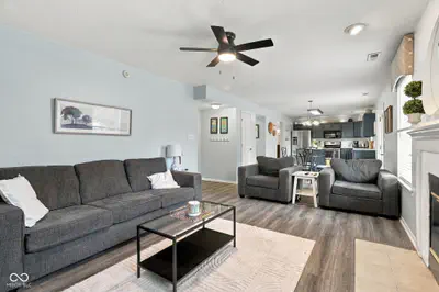 6537 Mallard Landing, Fishers - 13