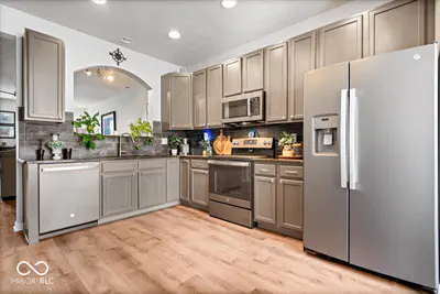 13514 Molique Boulevard, Fishers - 10