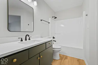 1088 Central Park Boulevard S, Greenwood - 9