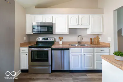 7819 Cardinal Cove, Indianapolis - 8