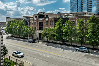 355 Ohio Street, Indianapolis - 48