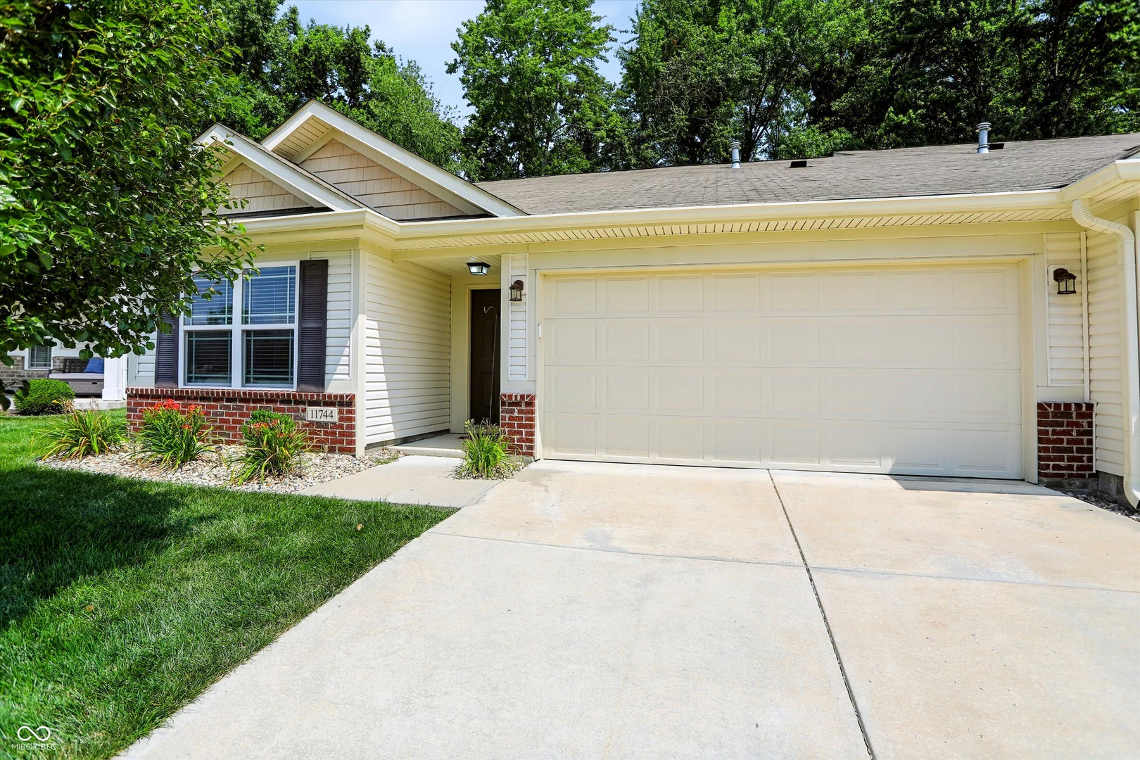 11744 Whisperwood Way, Fishers