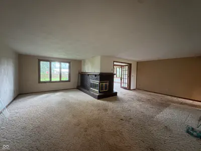 244 900, Alexandria - 3