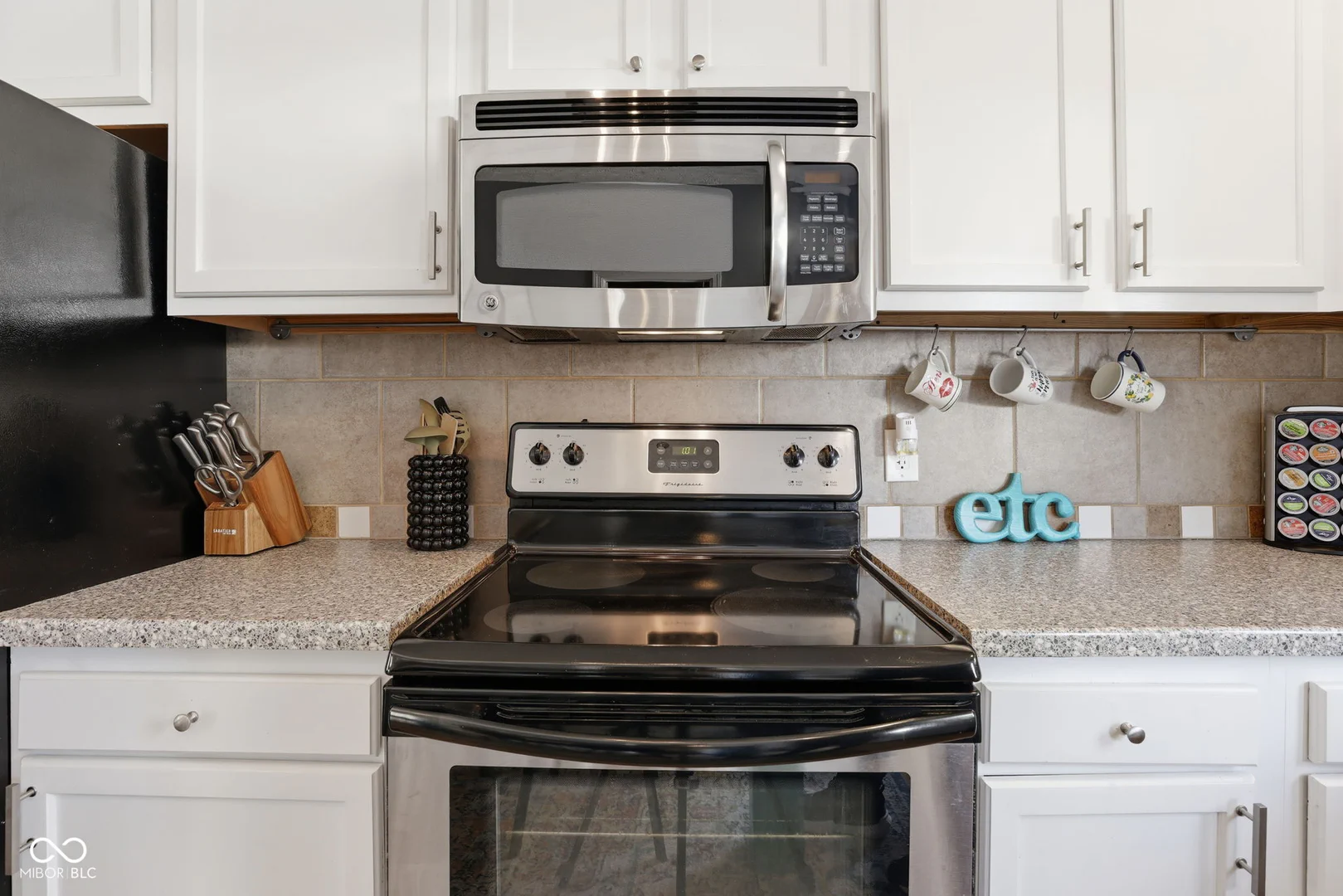 5858 Dewey Avenue, Indianapolis