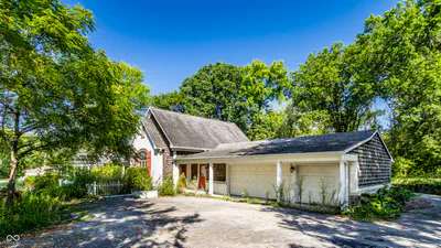 6301 800, Zionsville - 6