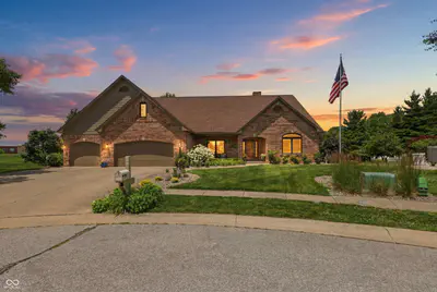 2496 Turf Way, Shelbyville