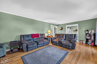 1602 Crescent Drive, Columbus - 17