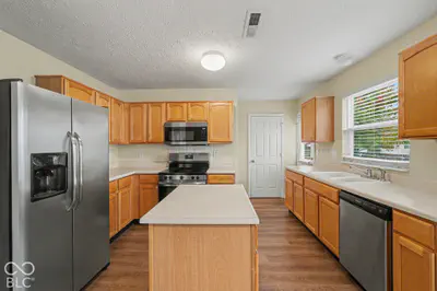 12272 Carriage Stone Drive, Fishers - 5