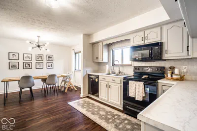 5526 Riva Ridge Drive, Indianapolis - 10