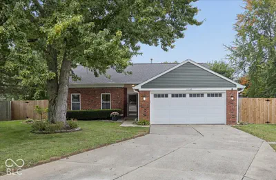 12160 Pebblebrooke Court, Indianapolis
