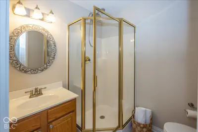 11582 Sutton Place Drive, Carmel - 25