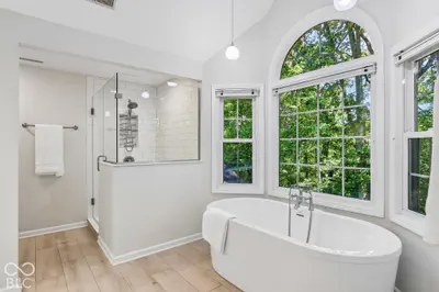 8703 Waterside Drive, Indianapolis - 33