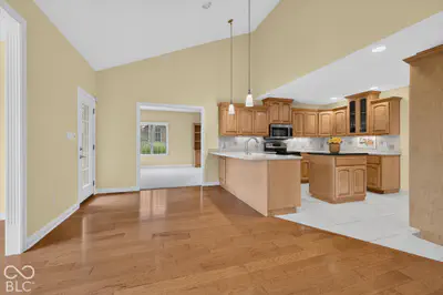 5102 Stonebridge Drive, Muncie - 11