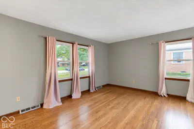 7652 Lindsay Drive, Indianapolis - 7