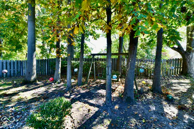 533 Blue Spring Drive, Indianapolis - 34
