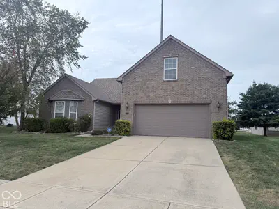 2204 Bluewing Road, Greenwood