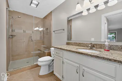 2429 Cape Henry Court, Cicero - 23