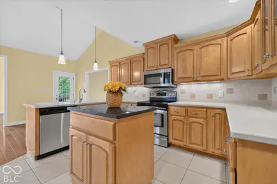5102 Stonebridge Drive, Muncie - 8