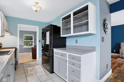 7549 Southern Lakes Drive, Indianapolis - 19