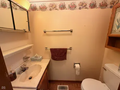 707 Davidson Street, Greensburg - 24