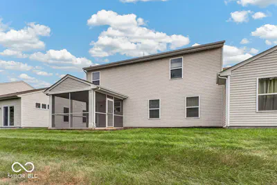11724 Whisperwood Way, Fishers - 22