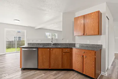 9145 Centenary Lane, Camby - 16