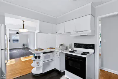 10814 Broadway Street, Carmel - 14