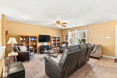 6852 Maywood Circle, Avon - 5