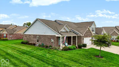 1183 Red Tail Court, Greenwood - 40