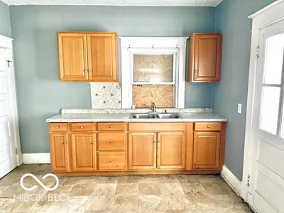 1367 N Kealing Avenue, Indianapolis - 27